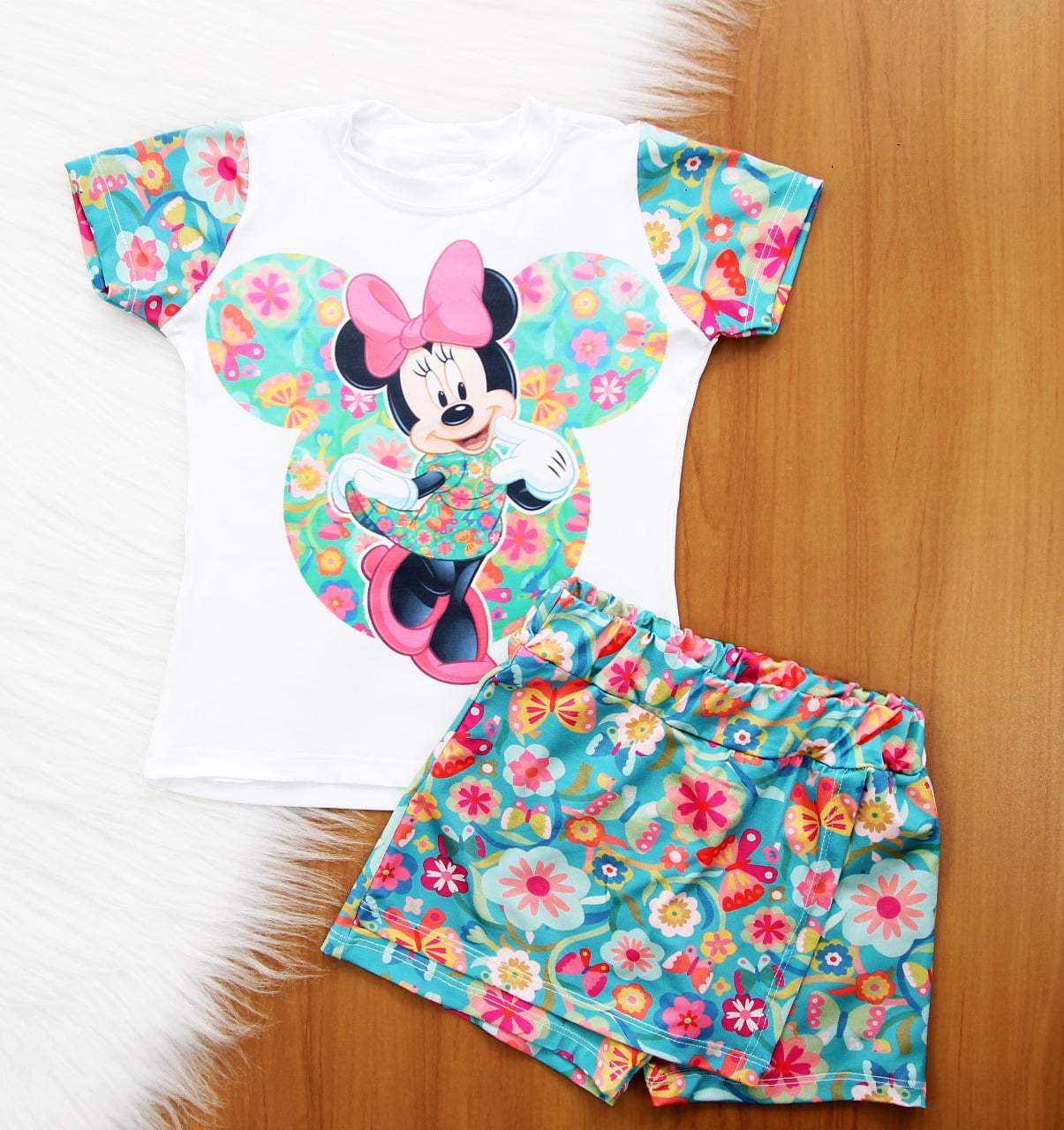 Cj. Minnie Short Saia 